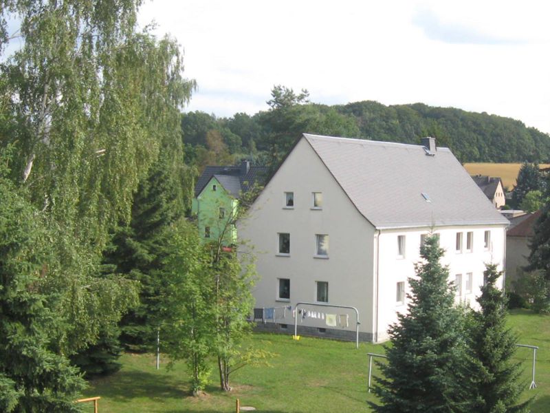 Wilhelm-Pieck-Str. 3 - Wohnung mieten in Neumark / Vogtland